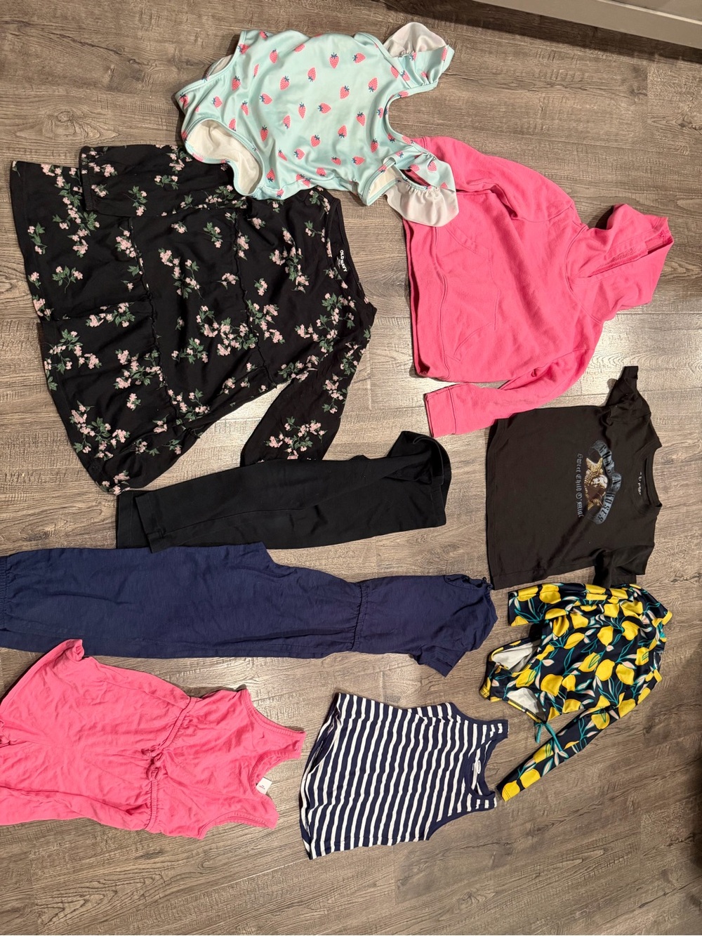 Girls Black 5-5t bundle wh 9 items